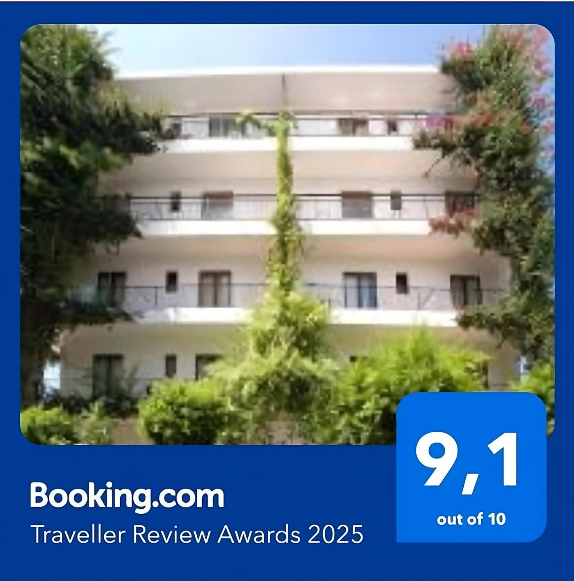 Hostal Manolita San Antonio  Luaran gambar